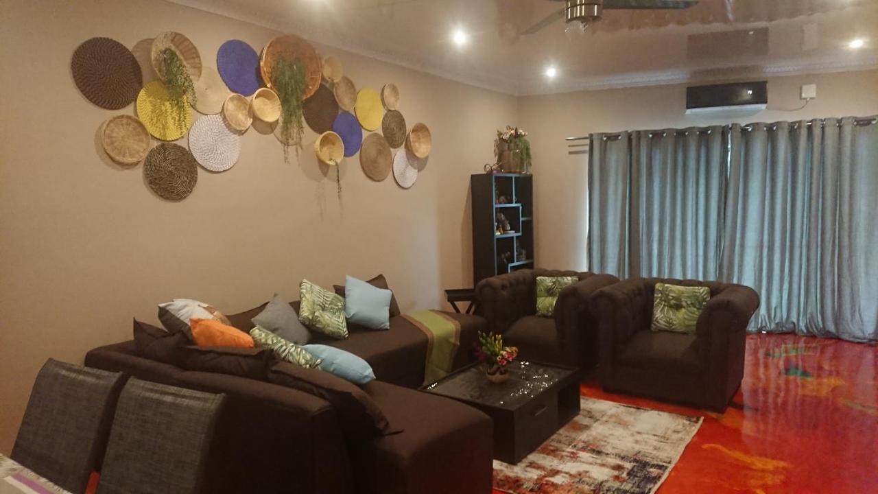 Svh Bush Lodge مارلوث بارك المظهر الخارجي الصورة