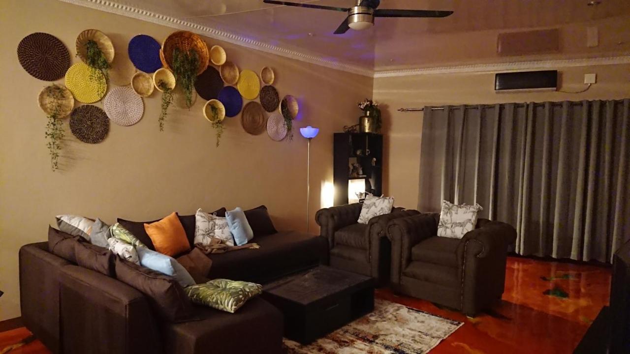 Svh Bush Lodge مارلوث بارك المظهر الخارجي الصورة
