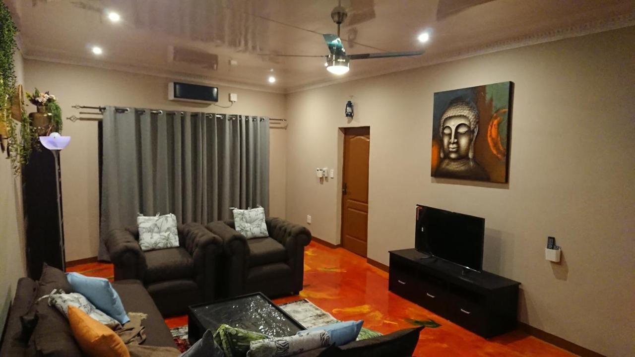 Svh Bush Lodge مارلوث بارك المظهر الخارجي الصورة