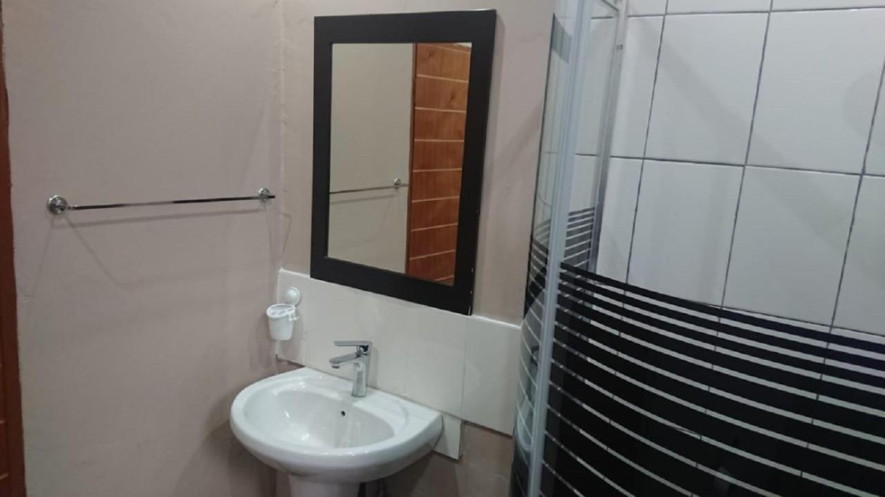 Svh Bush Lodge مارلوث بارك المظهر الخارجي الصورة